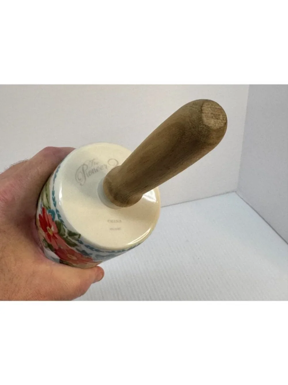 Pioneer Woman Rolling Pin Retired Vintage Flower Pattern Ceramic Wooden Handles